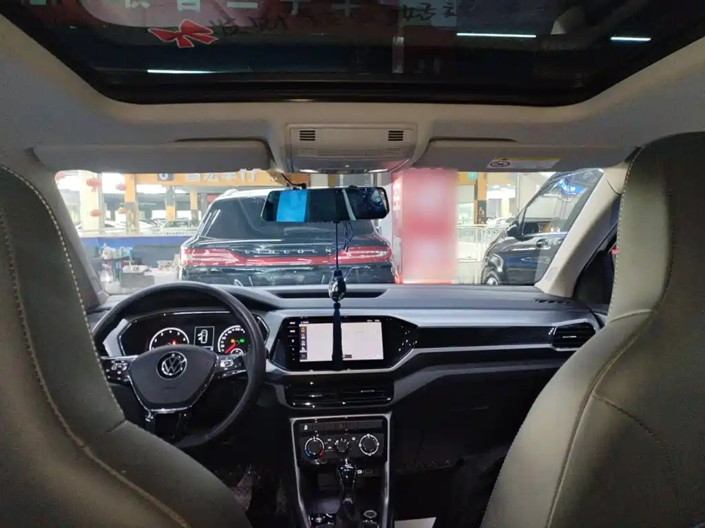 Volkswagen T-Cross 2021 1.5L Auto Comfort Edition фото 14
