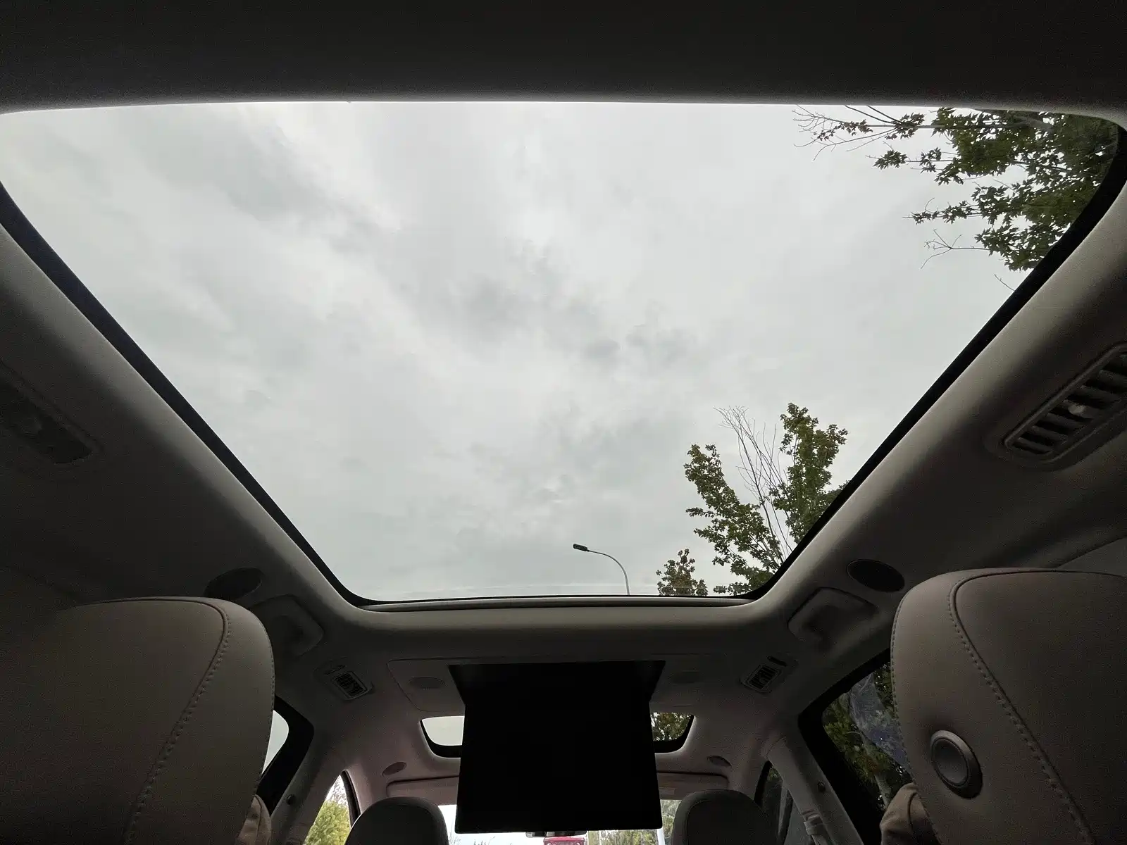 Фото 16 - Li Auto Li i8