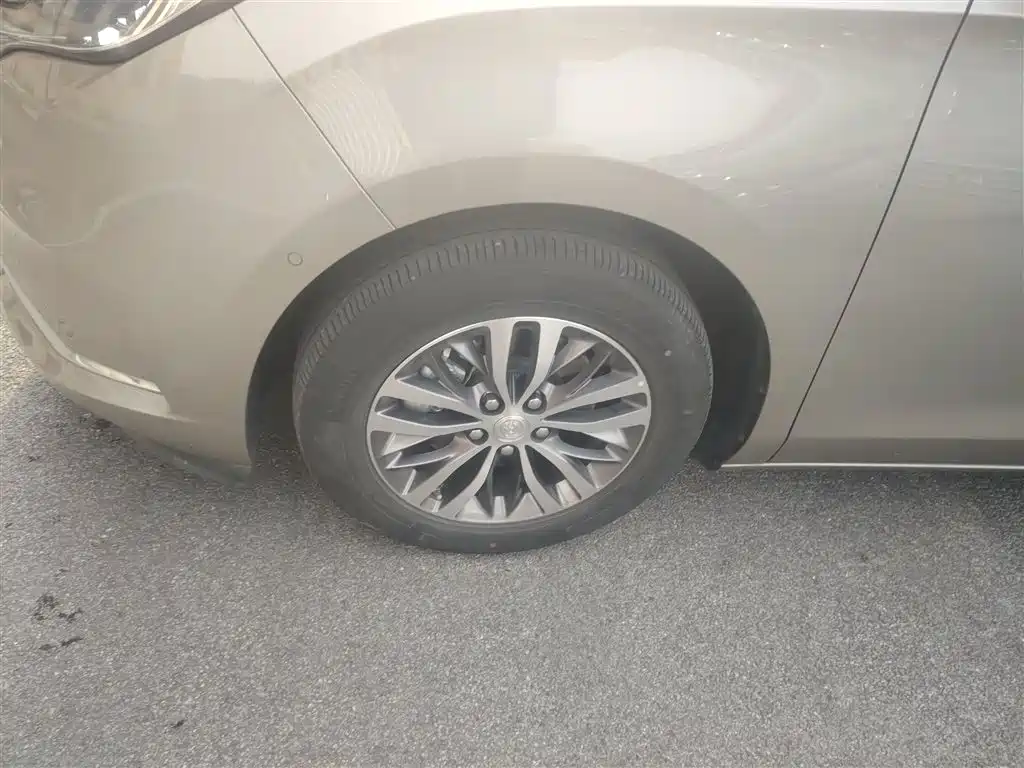 Buick GL8 2022 ES Landmark 653T Premium фото 23