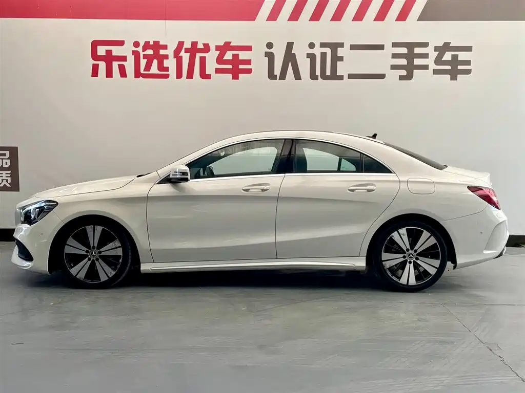 Mercedes-Benz CLA (Import) 2017 Facelift CLA 200 Style фото 3