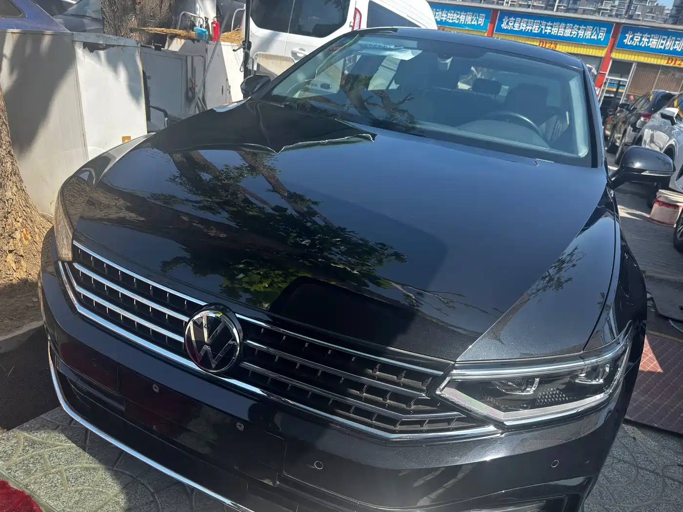 Volkswagen Magotan 2023 Model 2 Million Units Commemorative Edition 280TSI DSG Leading Version фото 2