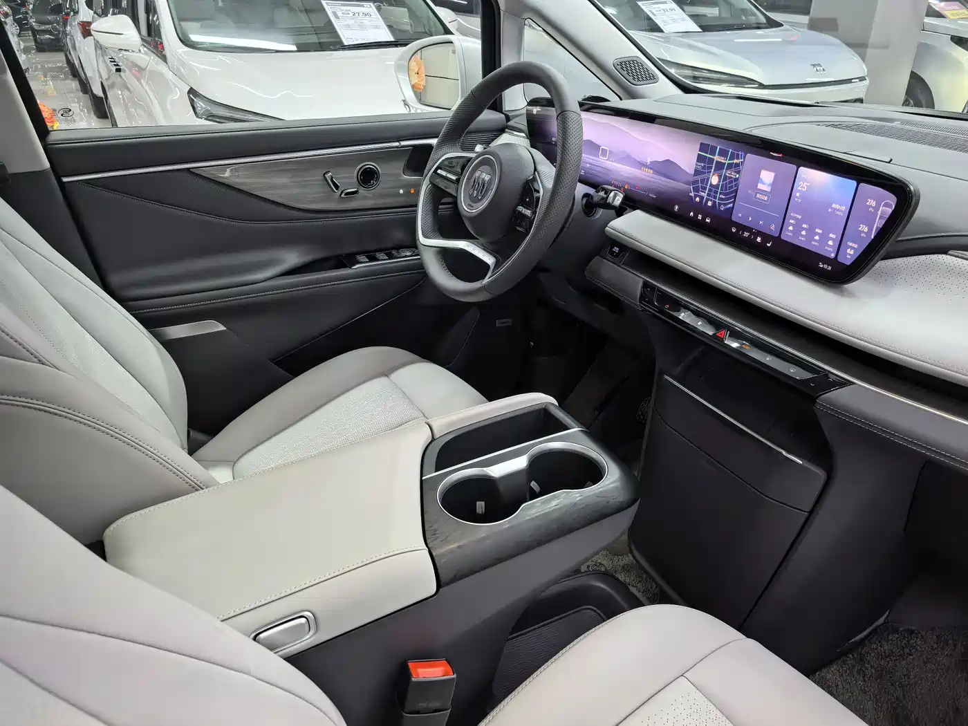 Buick GL8 2025 Land Honor Premium Edition фото 11