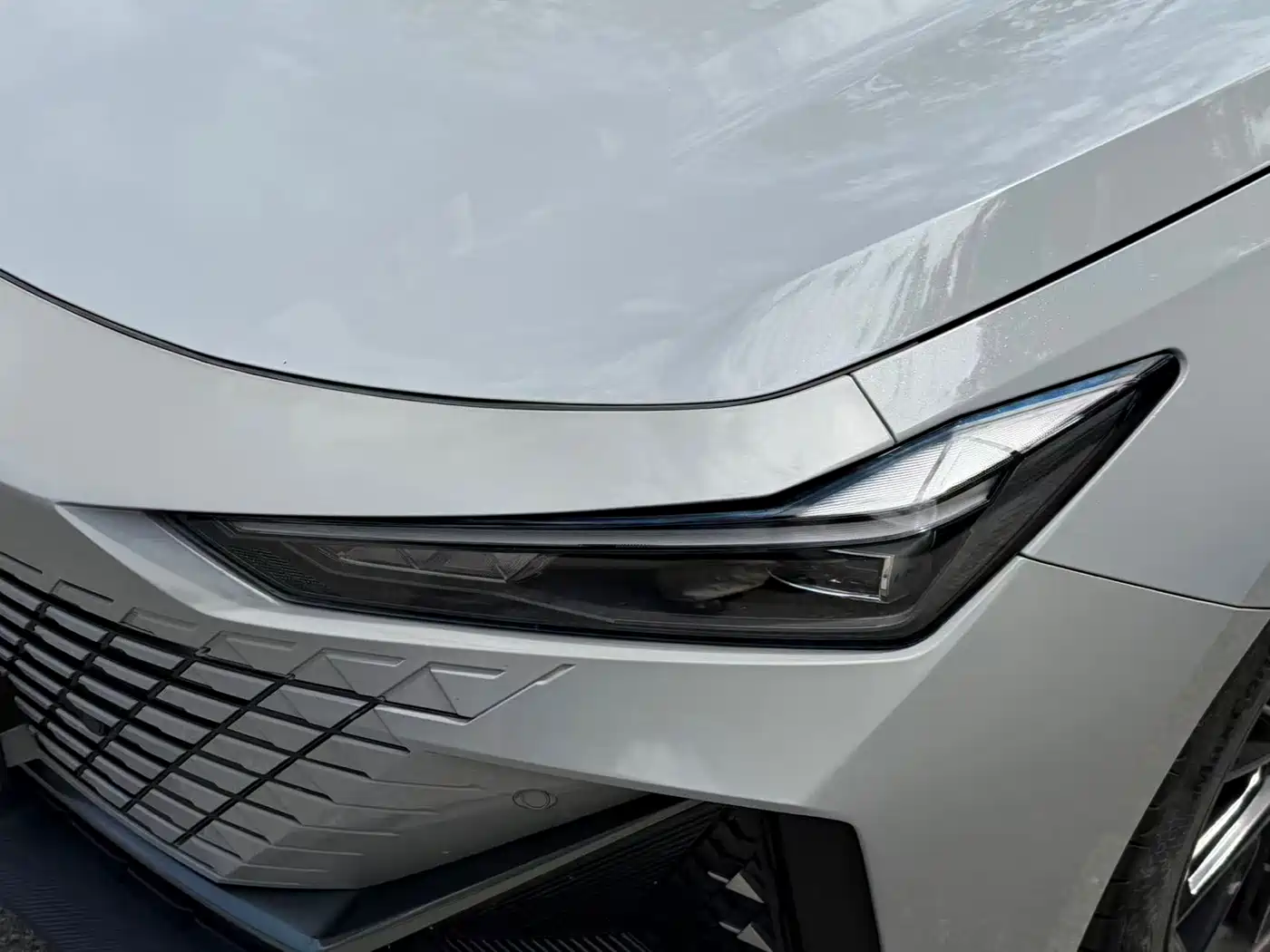 CHANGAN UNI-V