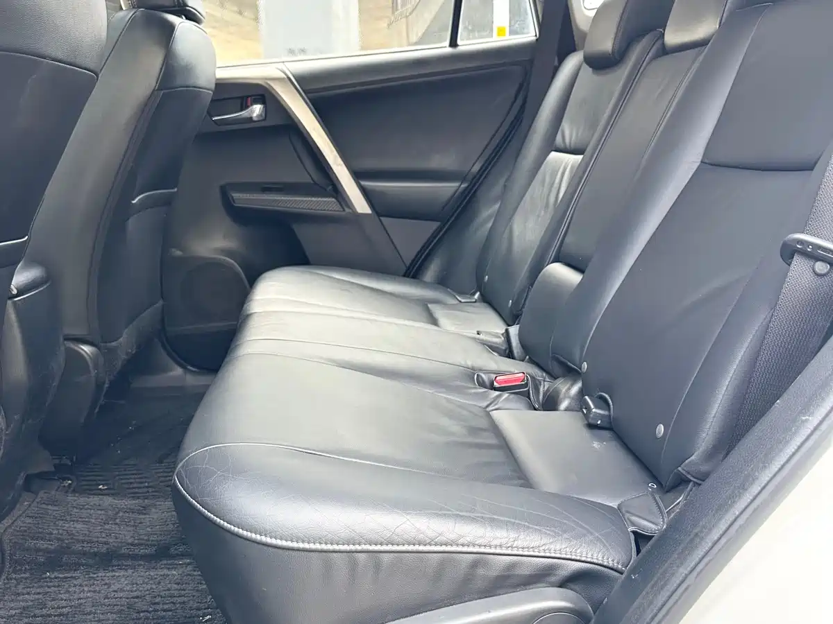 Toyota RAV4 Rongfang 2013 2.0L CVT 4WD Pioneer фото 6