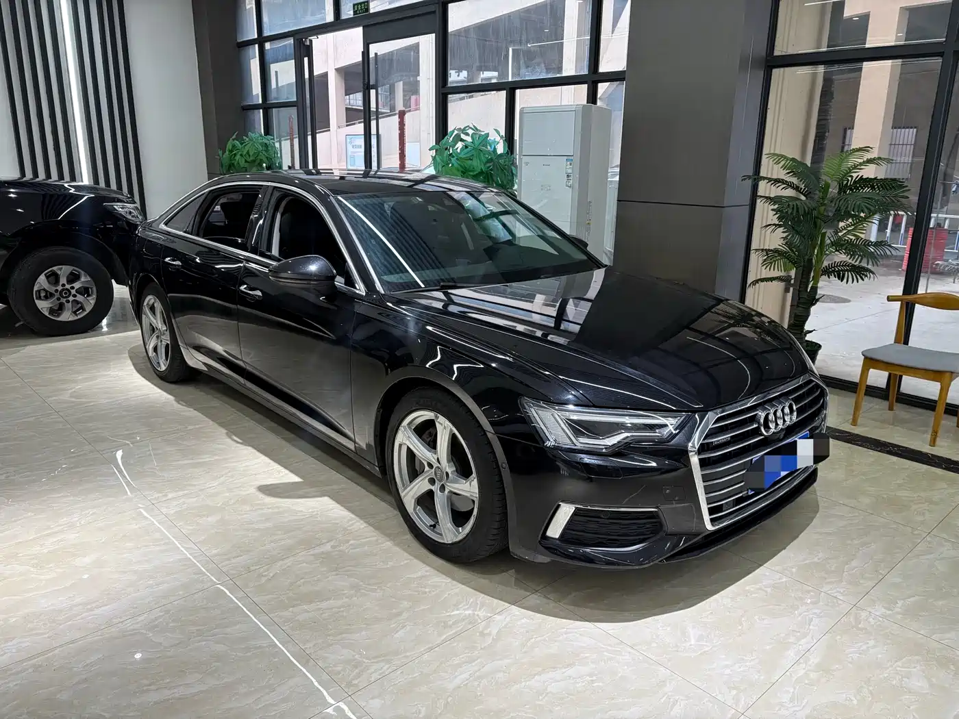 Audi A6L 2021 45 TFSI quattro Exclusive Elegance фото 3