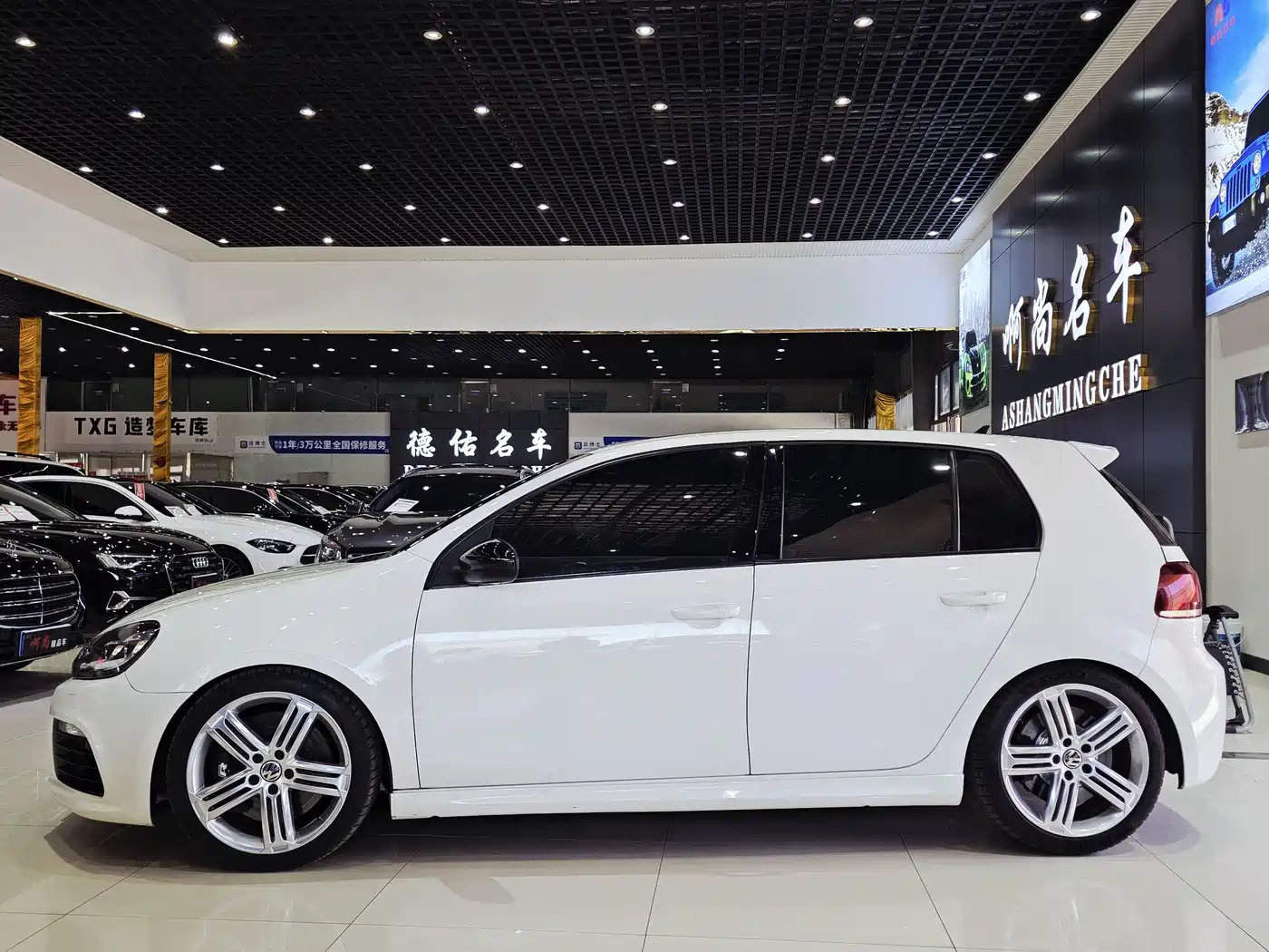 Volkswagen Golf GTI 2012 2.0TSI GTI фото 5