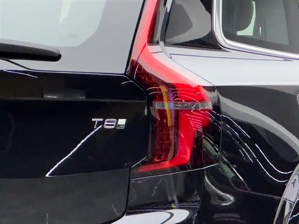 VOLVO XC90 PLUG-IN HYBRID