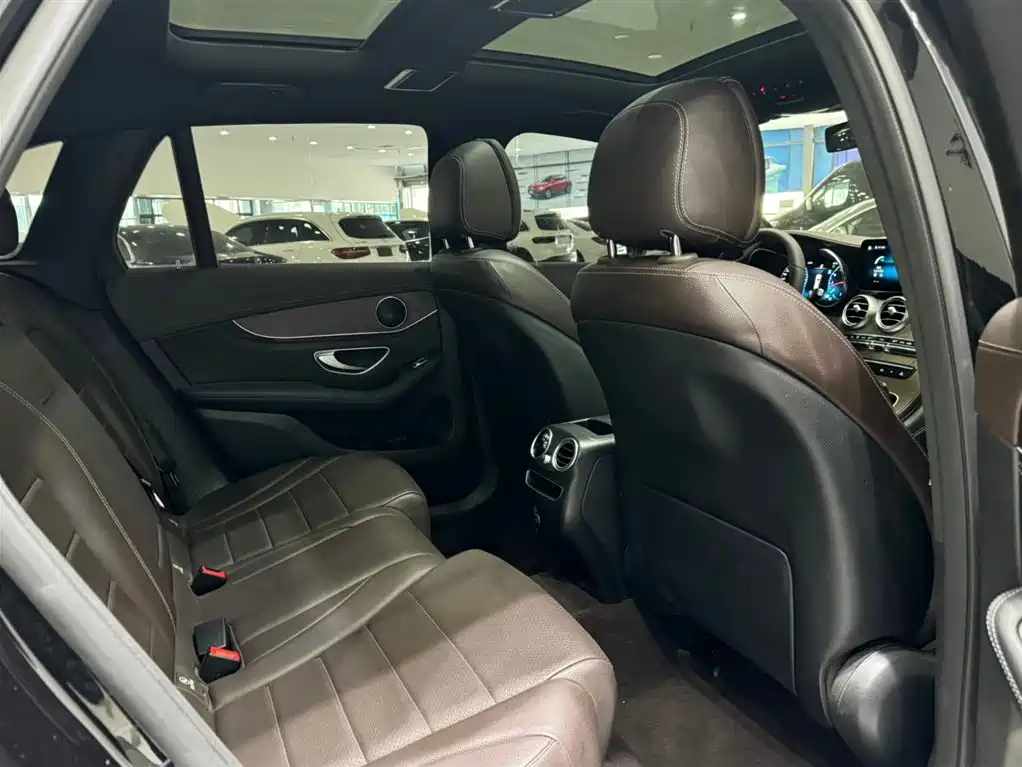 Mercedes-Benz GLC 2020 GLC 260 L 4MATIC Luxury фото 10