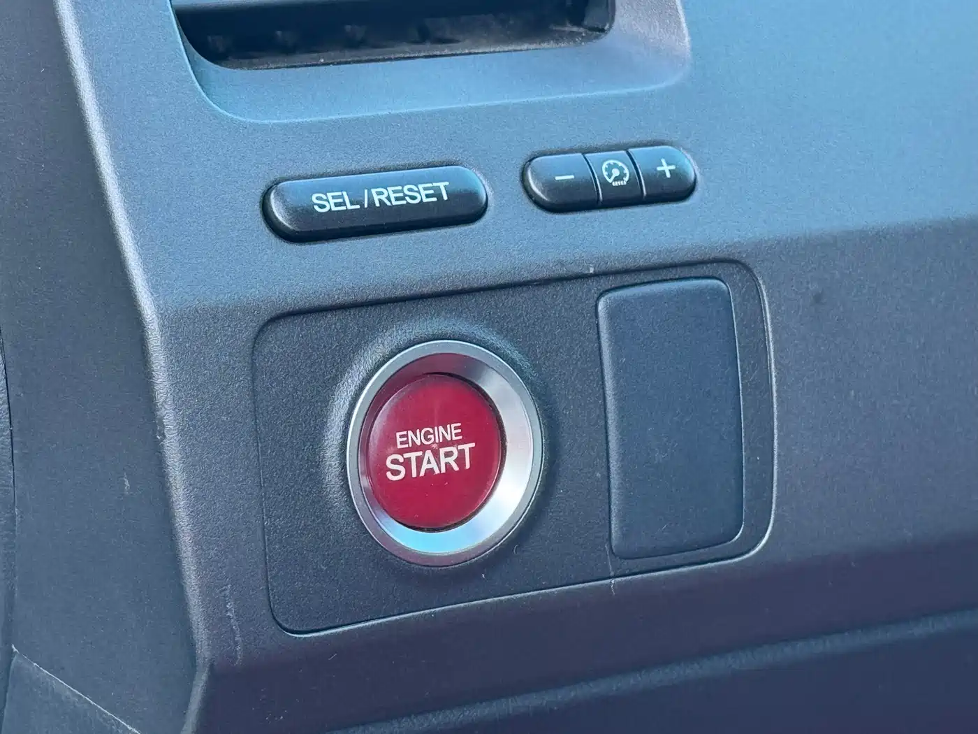 CIIMO CIIMO 2014, 1.8L Manual Comfort Edition — автомобиль под заказ из Европы, фото 20