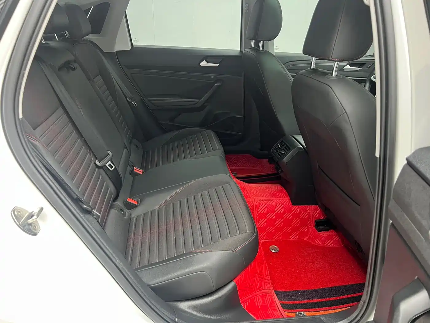 Volkswagen Lavida 2023 280TSI DSG Starlight Comfort Edition фото 8