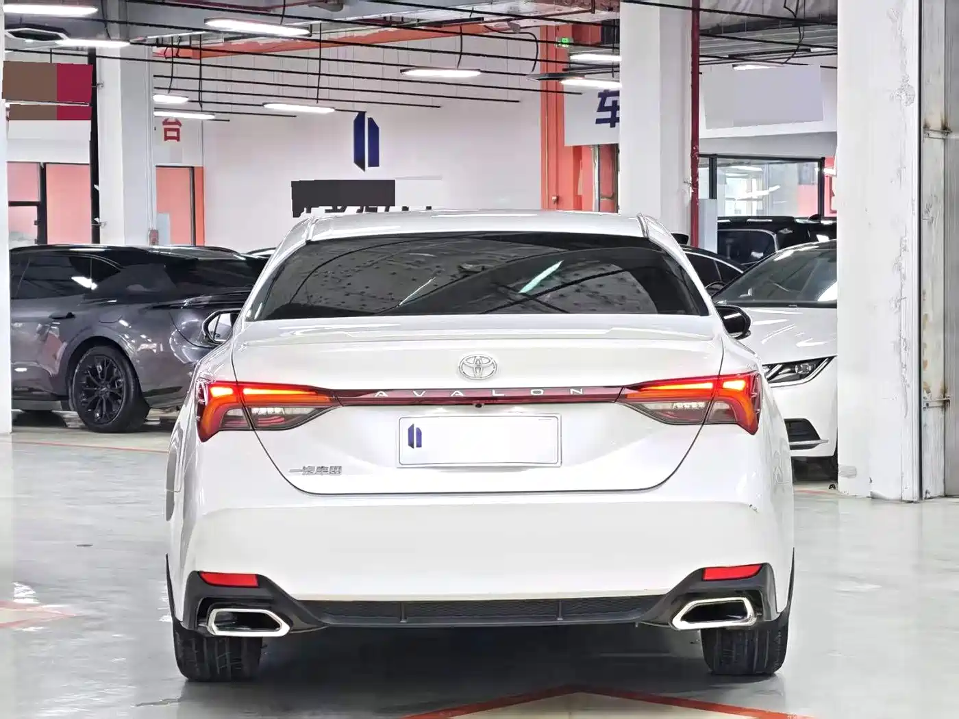 Toyota Avalon 2021 2.5L Luxury Edition фото 4