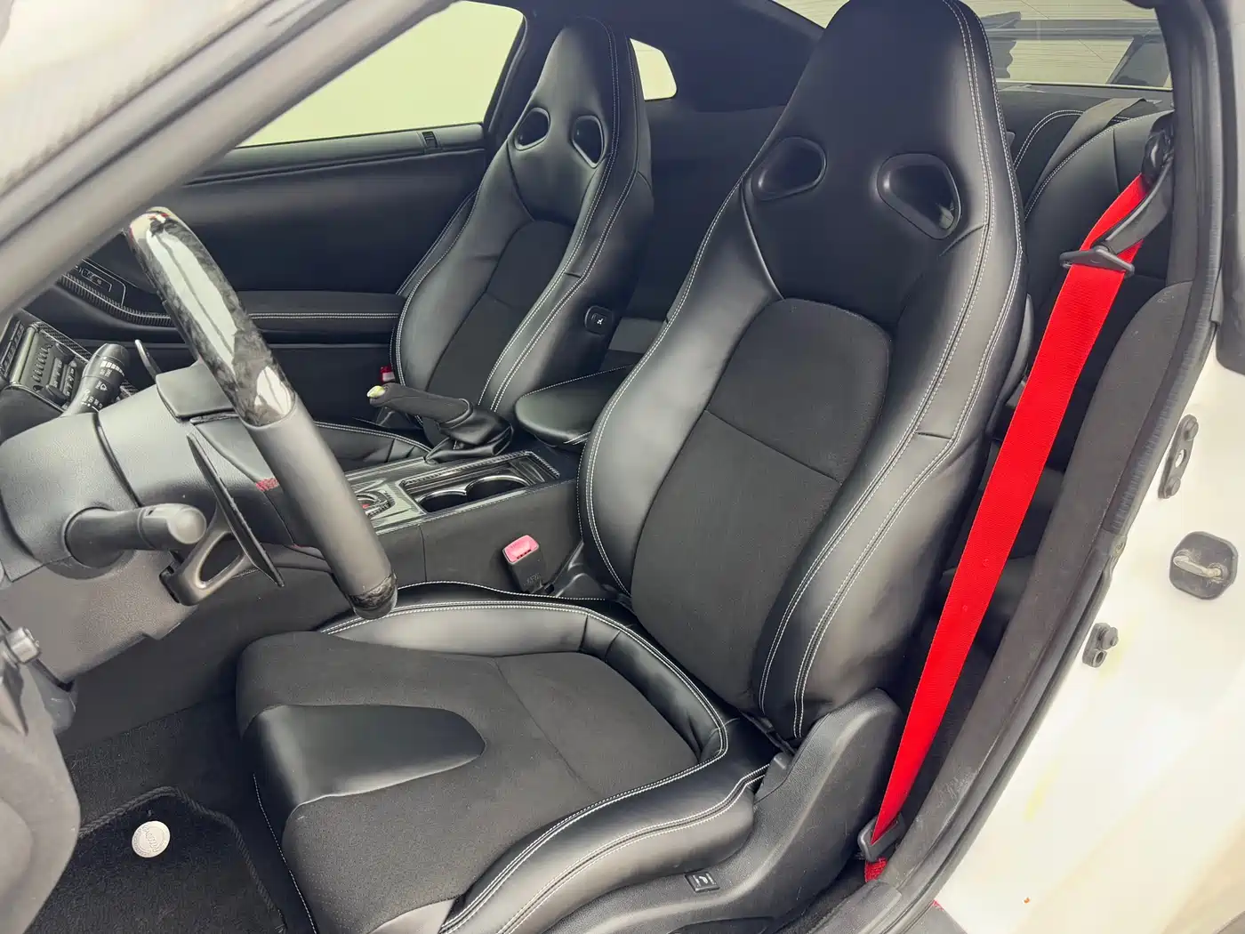 Nissan GT-R 2010 3.8T Premium Edition фото 18