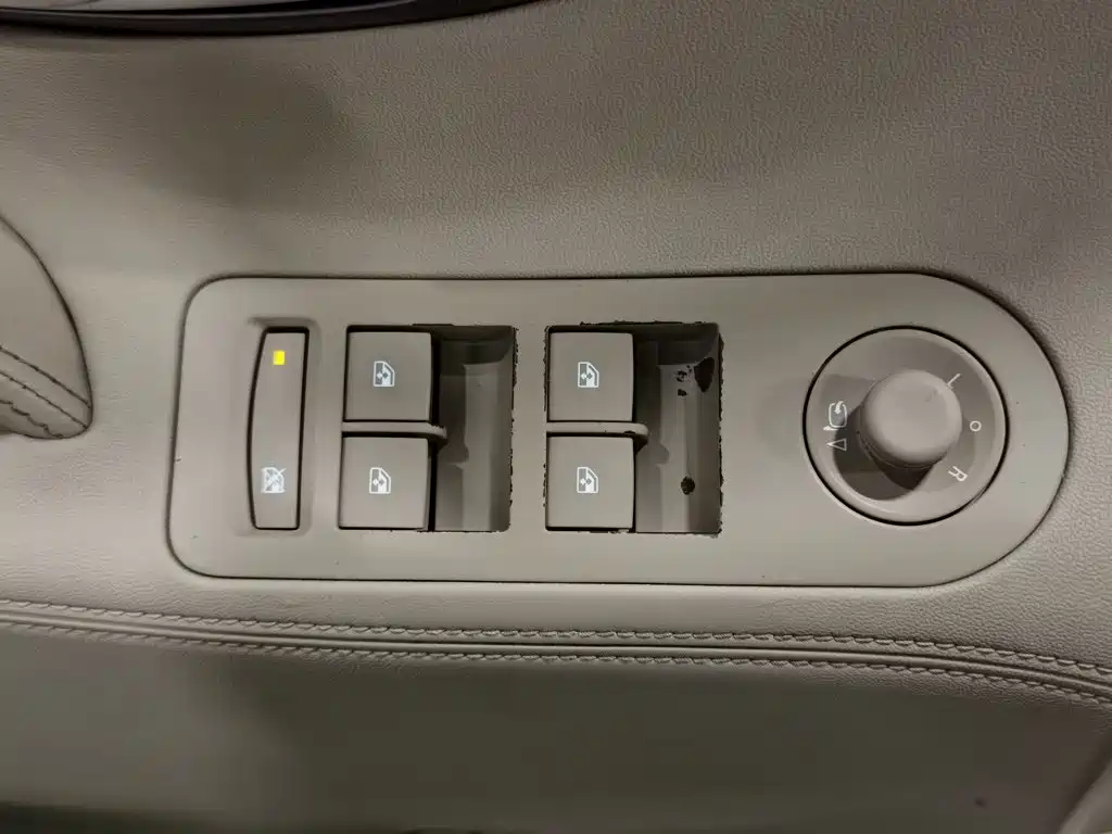 Фото 9 - Buick LaCrosse