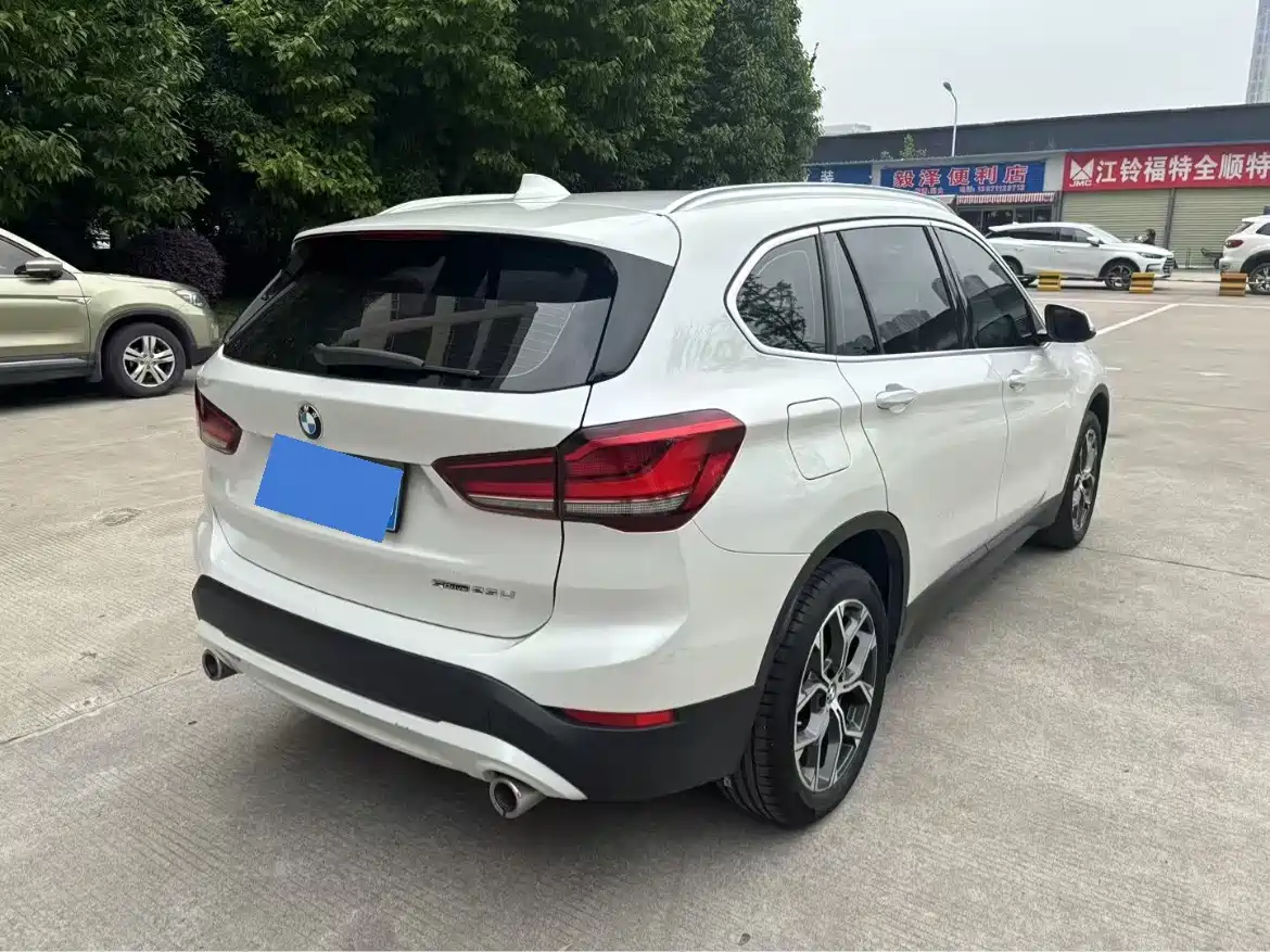 BMW X1 2022 xDrive25Li Premium фото 7