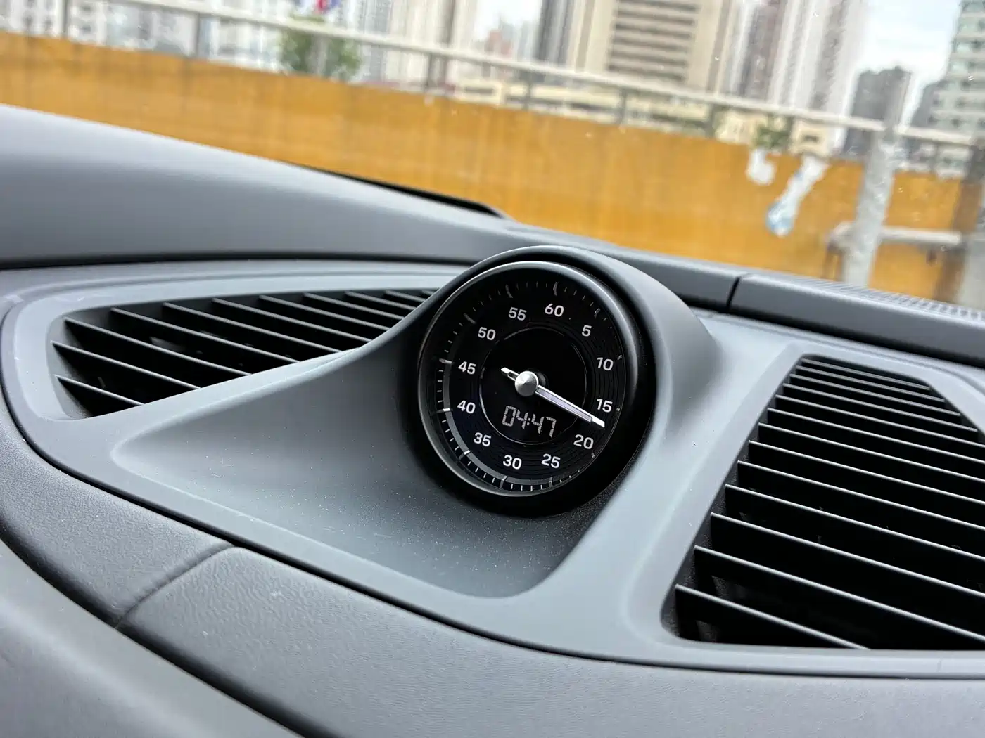 Porsche Macan EV 2024 Macan Long Range фото 11