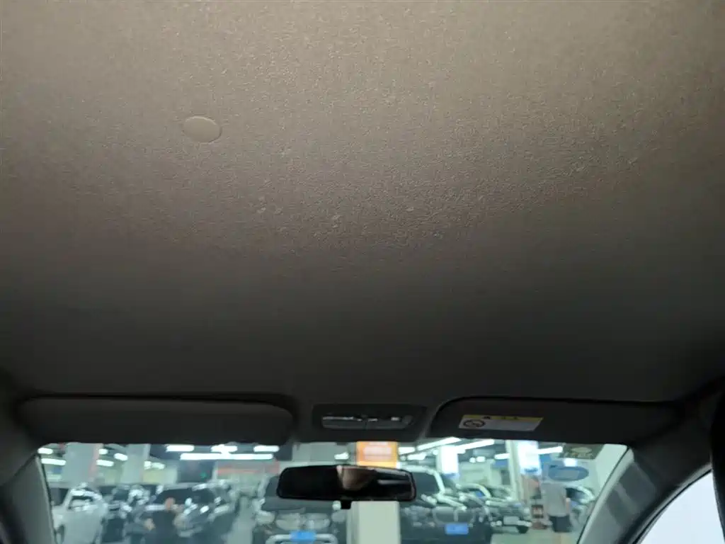 Toyota YARiS L Zhi Xuan 2019 1.5E CVT MeiDong Edition China VI фото 18
