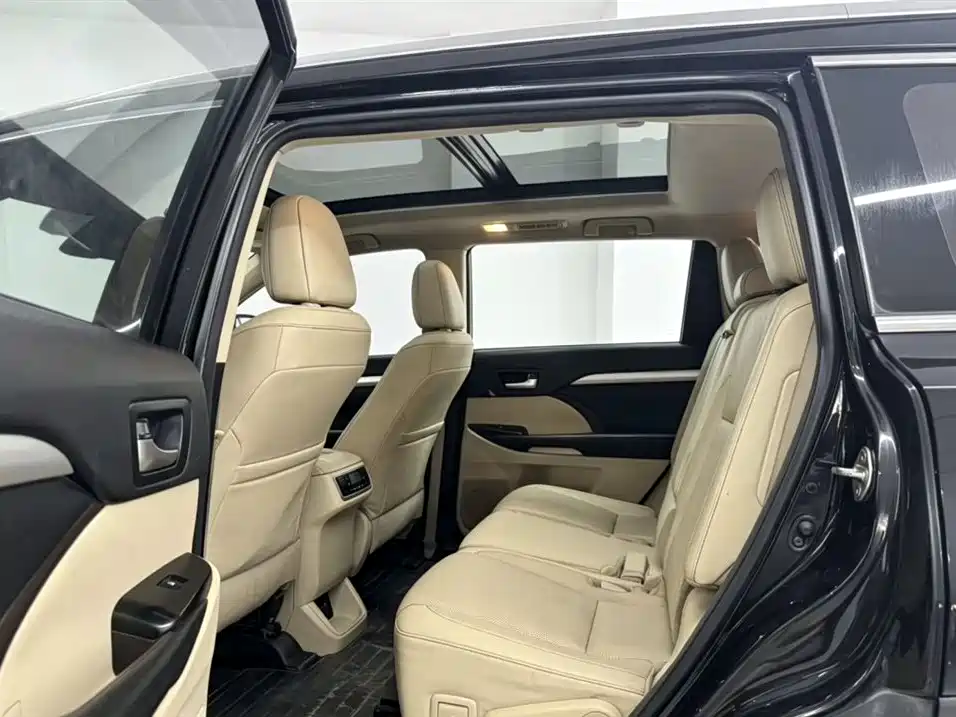 Toyota Highlander 2018 2.0T 4WD Premium 7-seater (China V) фото 6