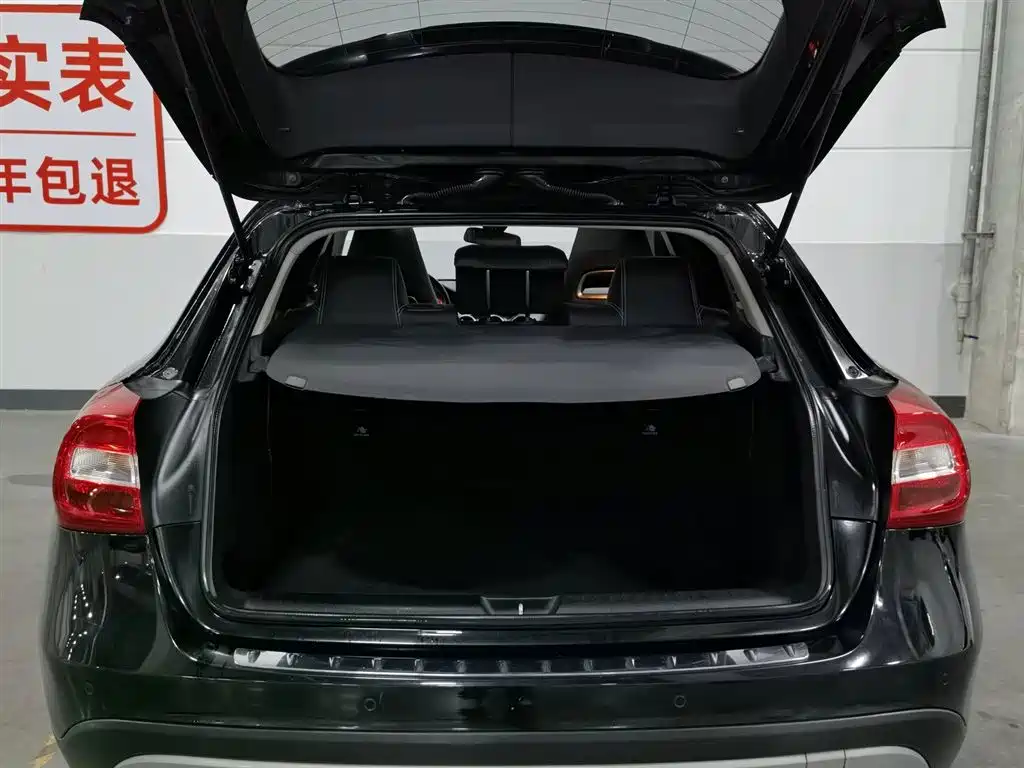 Mercedes-Benz GLA 2016 GLA 200 Dynamic фото 16