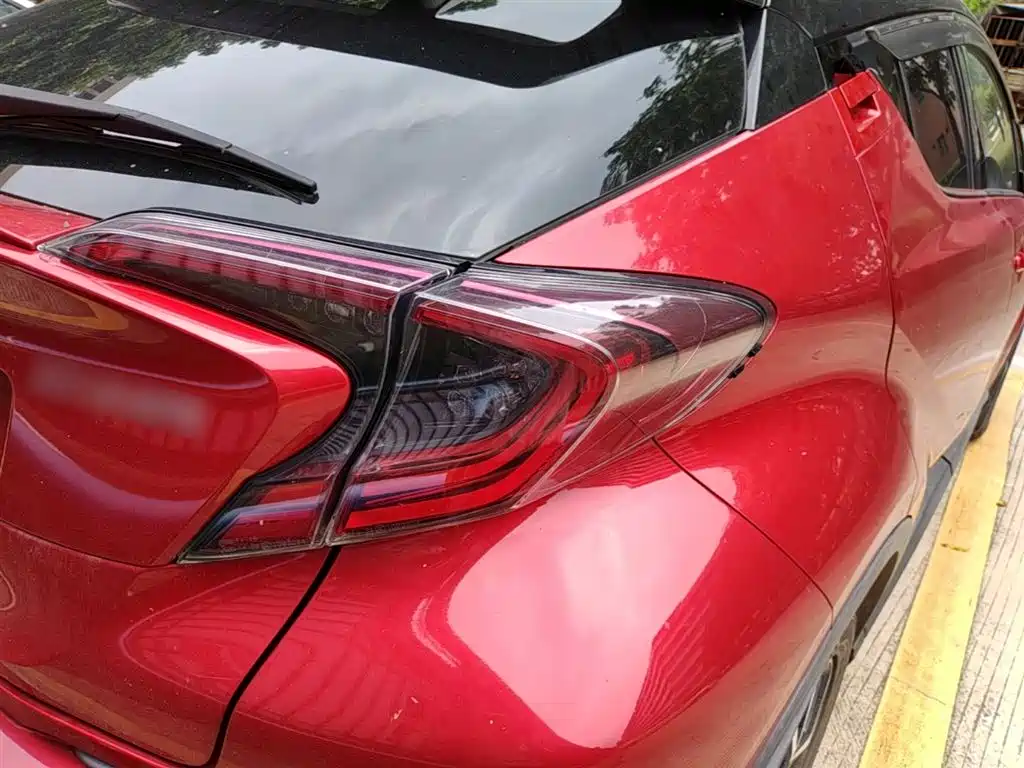 Toyota C-HR 2018 2.0L Luxury Sunroof Edition China VI фото 8