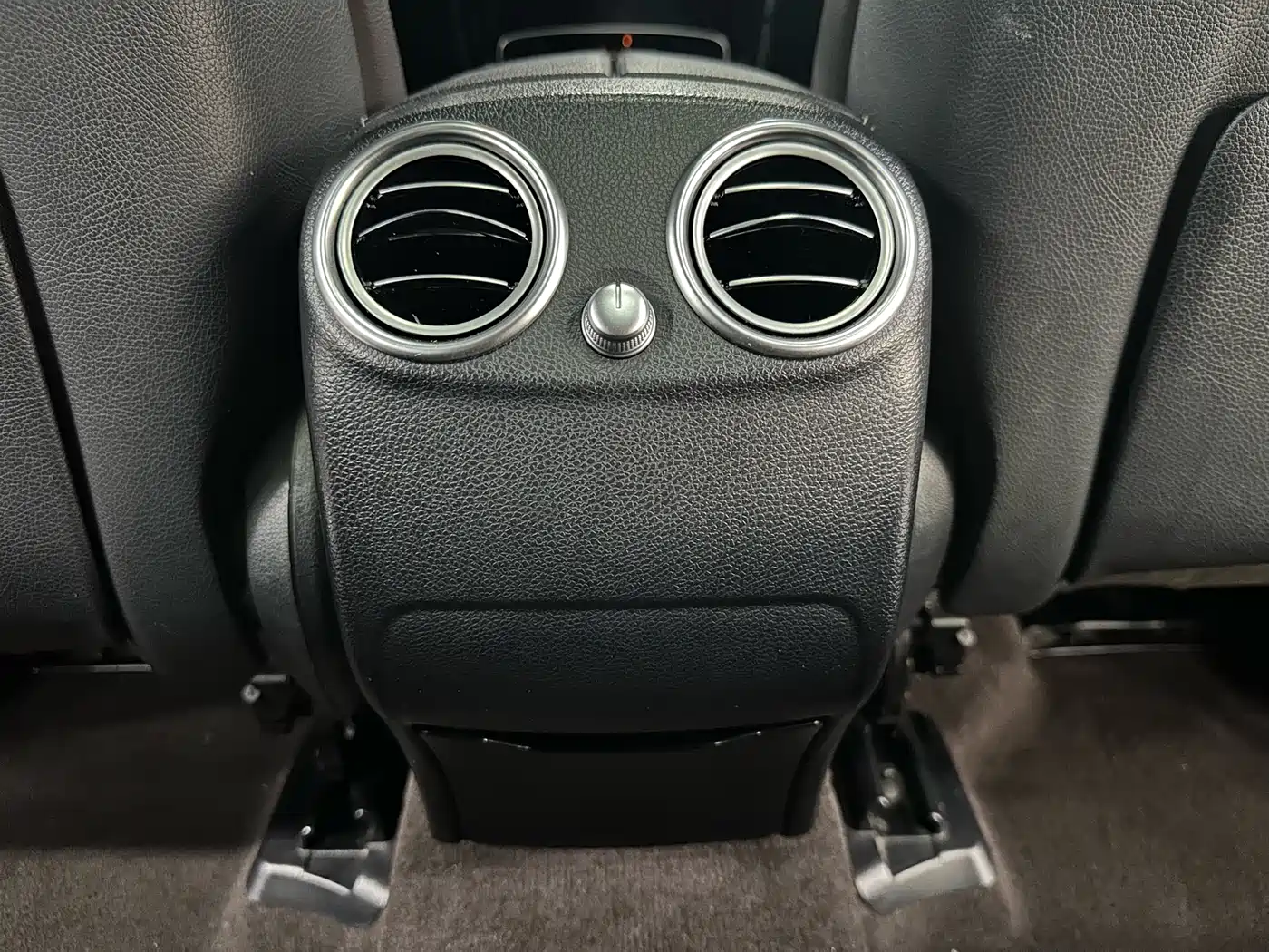 Mercedes-Benz GLC 2018 GLC 200 4MATIC фото 17
