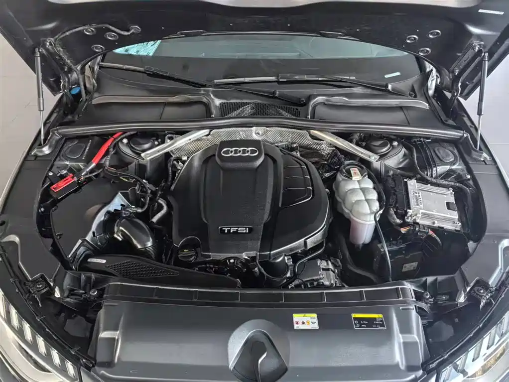 Audi A4L 2020 40 TFSI Luxury Dynamic фото 6