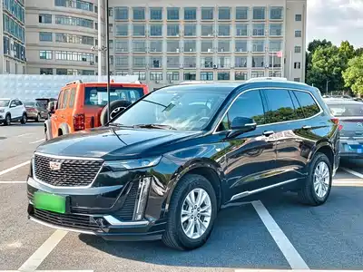 Cadillac XT6
