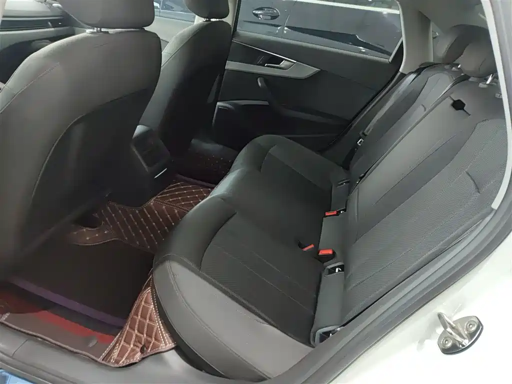 Audi A4L 2019 40 TFSI Progressive (China VI) фото 17