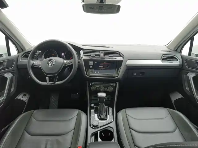 Volkswagen Tiguan L 2019 380TSI Auto AWD Smart Luxury Edition China V — фото 5