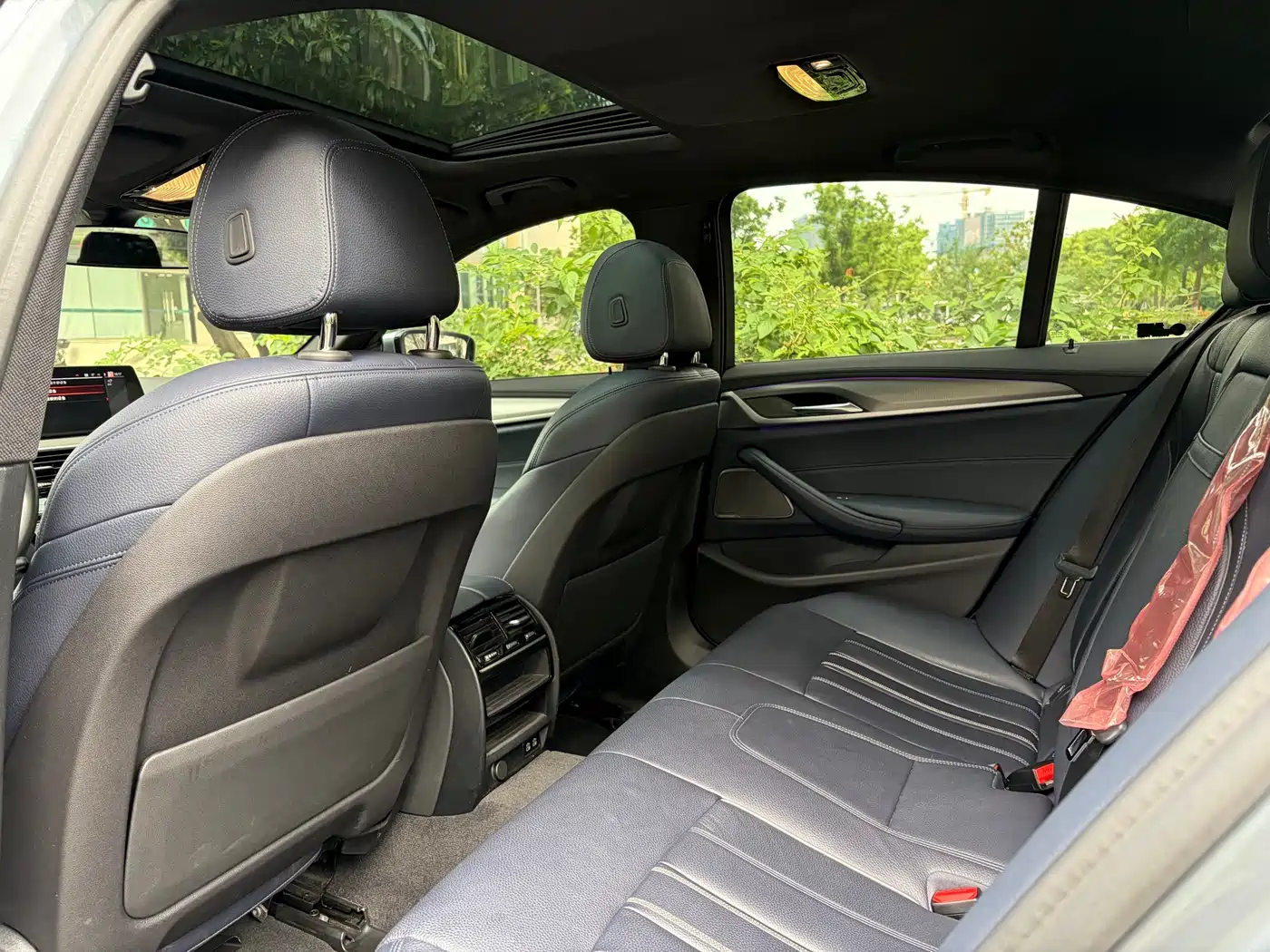BMW 5 Series (Import) 2020 530i M Sport Package фото 6