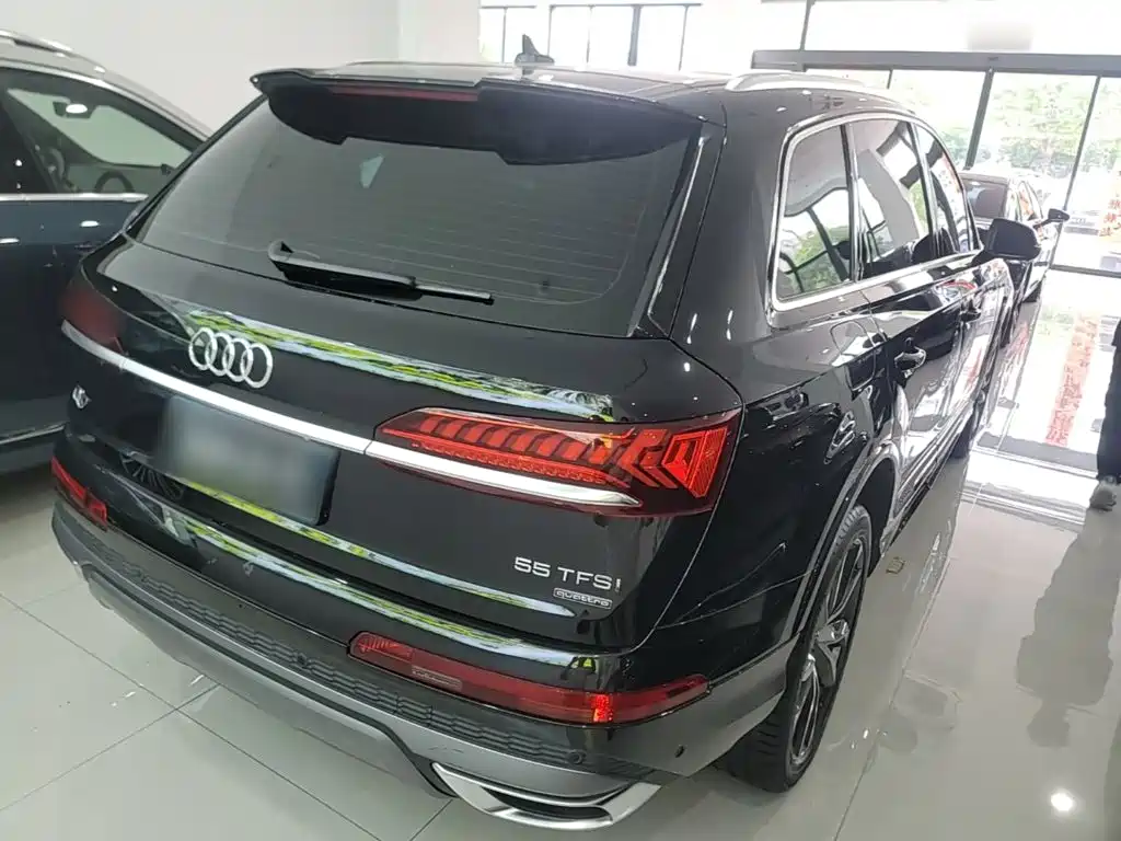 Audi Q7 2024 2023 55 TFSI quattro S line Sport
