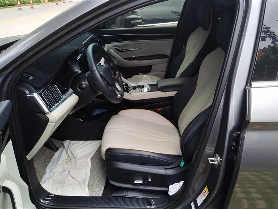 BYD Song PLUS PHEV 2021 DM-i 51KM Honor фото 9