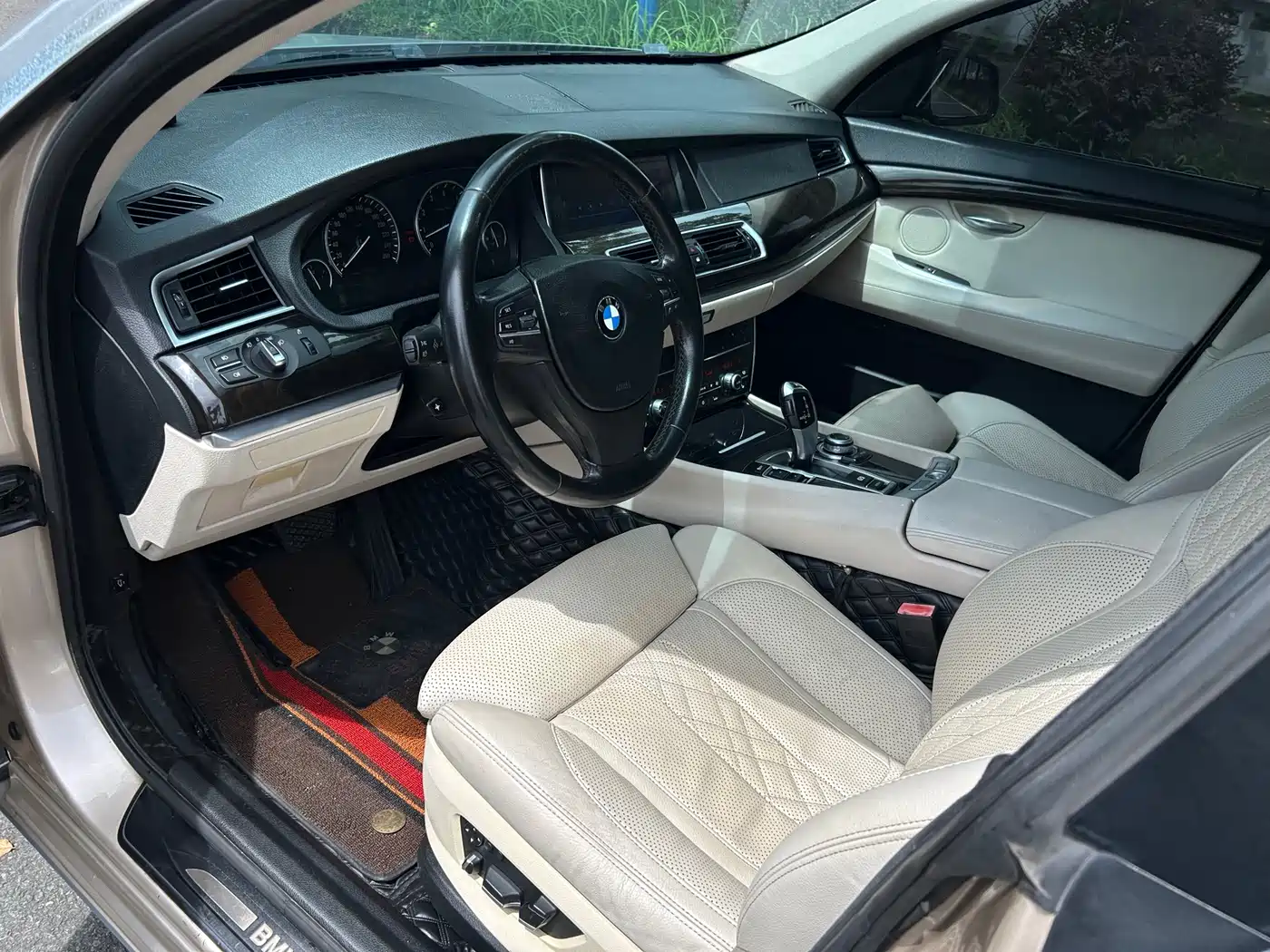 BMW 5 Series GT 2010 2010 535i Leading Model