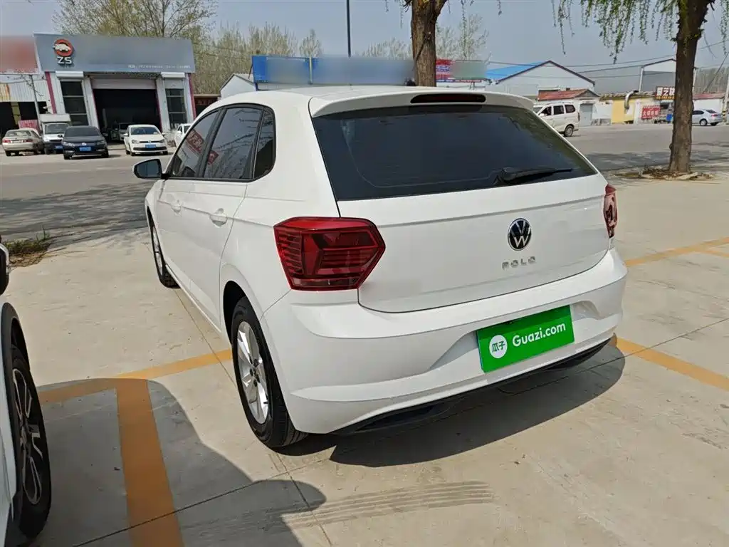 Volkswagen Polo 2021 Plus 1.5L Automatic Panorama Enjoyment Edition фото 23