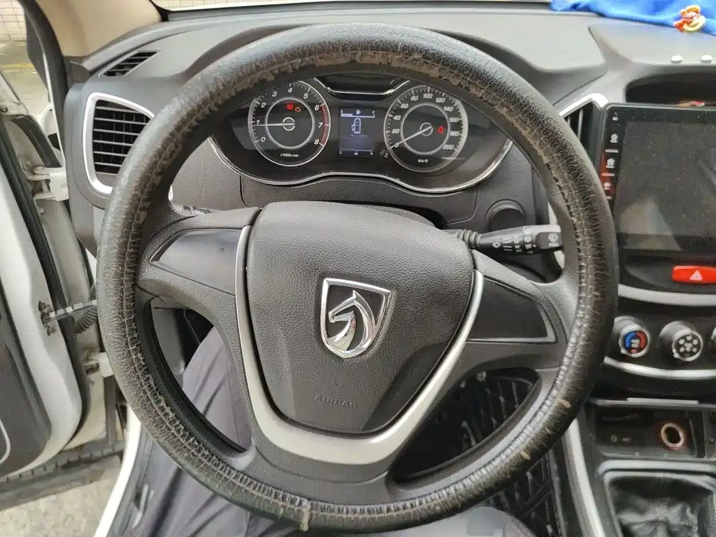 Baojun 560 2015 2015 1.8L Manual Comfort