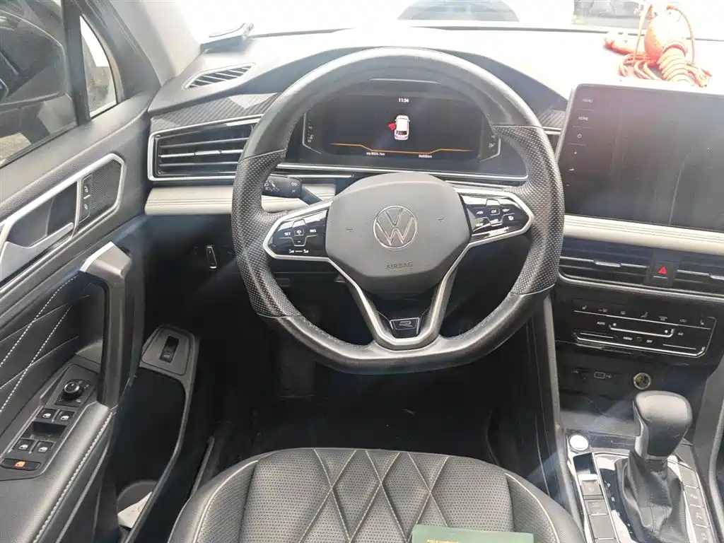 Volkswagen Tiguan L 2022 330TSI Auto 2WD R-Line Premium Edition фото 3