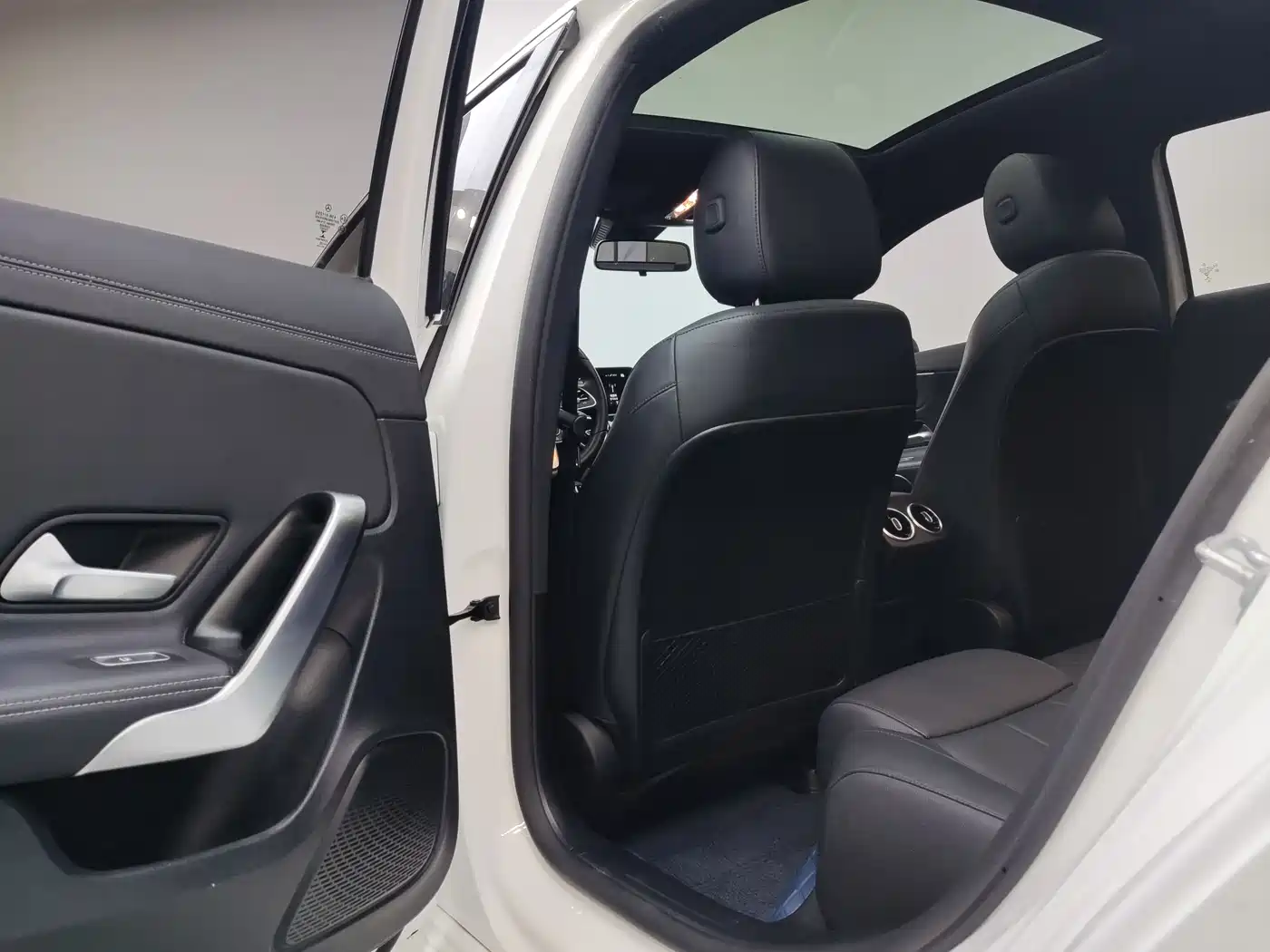 Mercedes-Benz A-Class 2022 A 180 L Sport Sedan фото 8