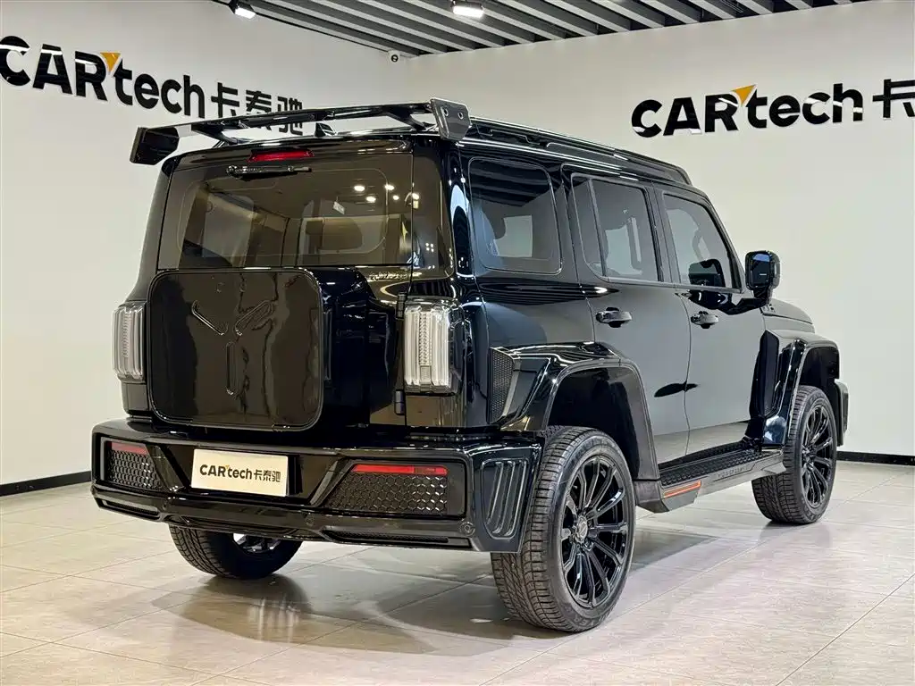 CHAOJING AUTOMOBILE CO-CREATION TANK 300