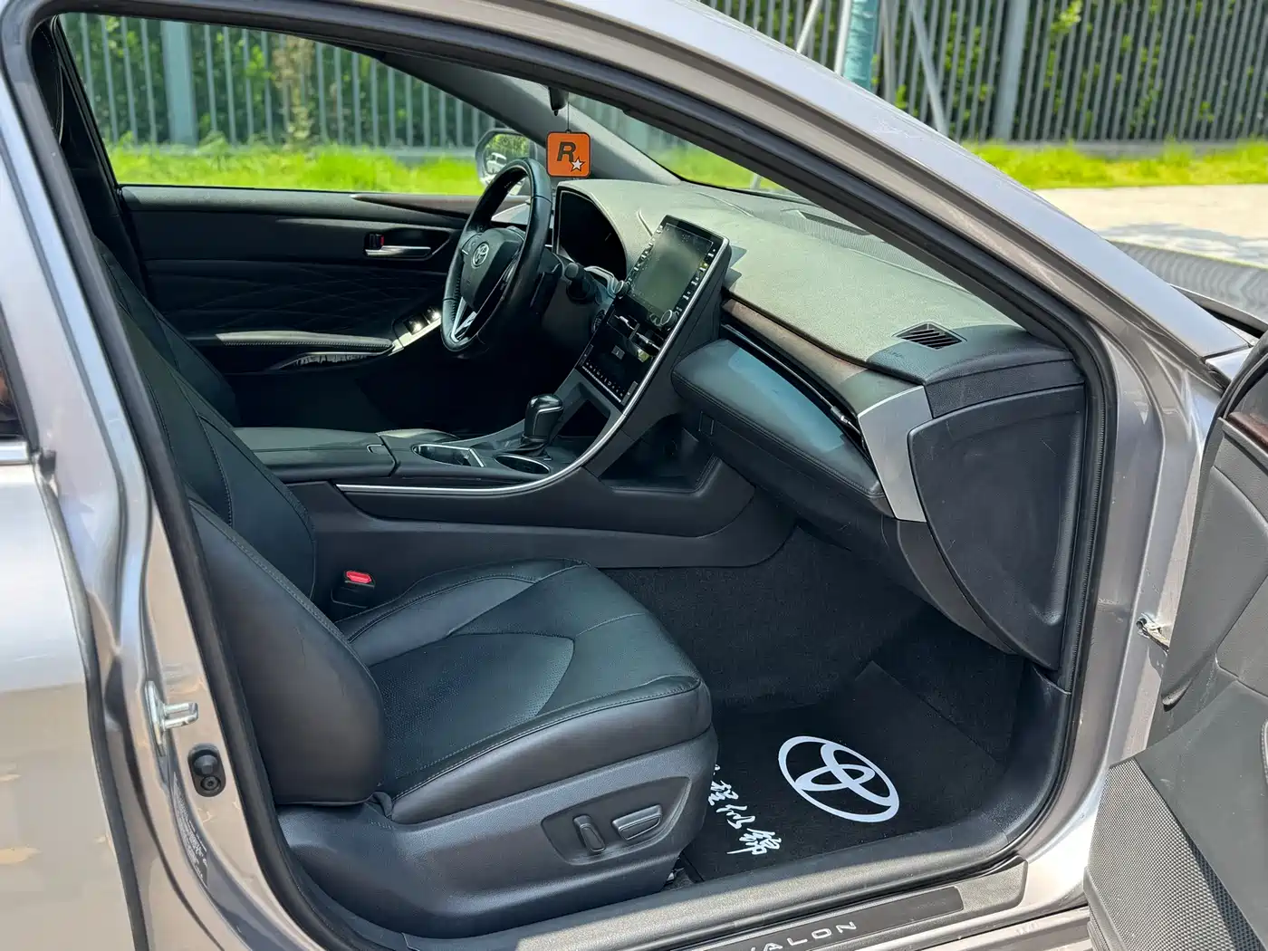 Toyota Avalon 2019 2.5L Touring Premium (China V) фото 12