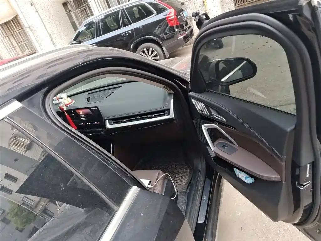 BMW X1 2024 sDrive25Li X Design Package фото 21