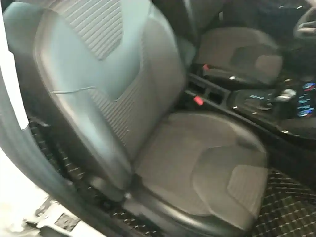 Фото 25 - Ford Focus