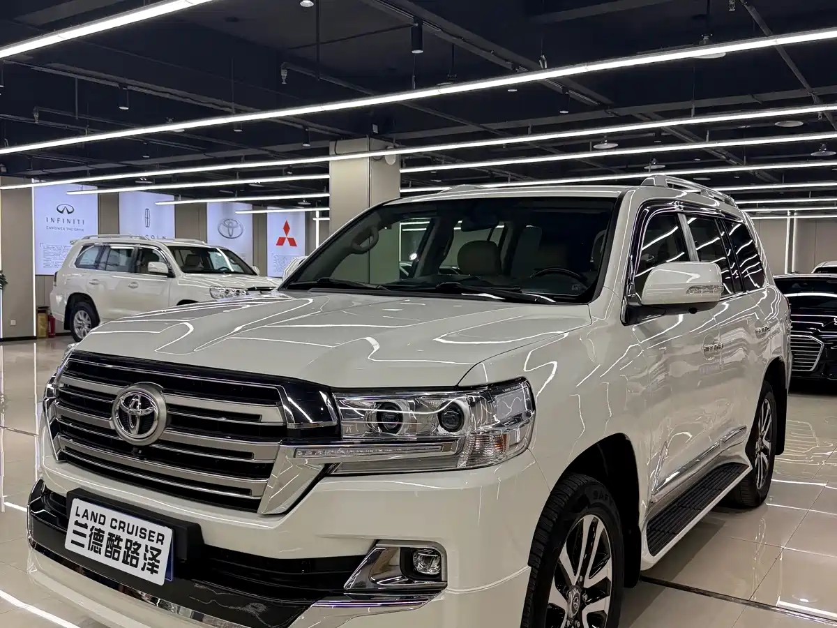 Toyota Land Cruiser (Import) 2015 2015 4.0L V6 Middle East Limited Edition