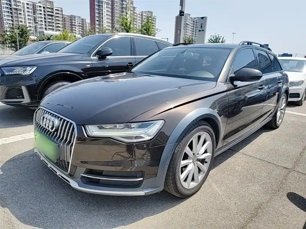 Audi A6 (Import) 2018 3.0T allroad quattro фото 2