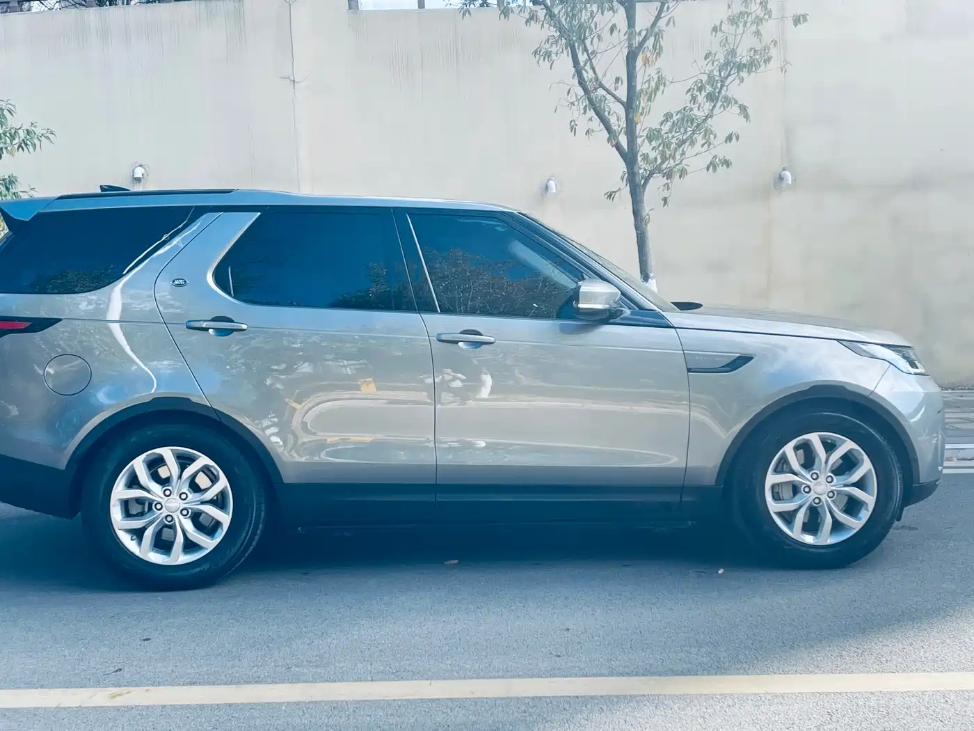 Land Rover Discovery 2020 3.0 SC V6 SE фото 5