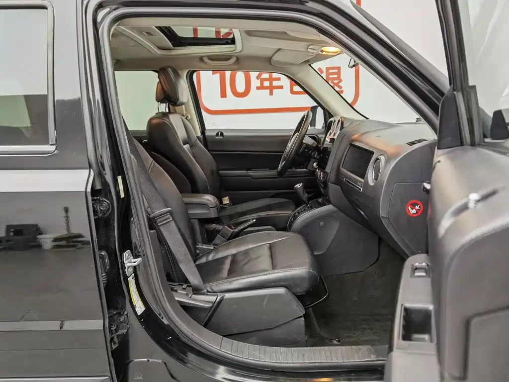 Jeep Patriot 2013 2014 2.4L Sport