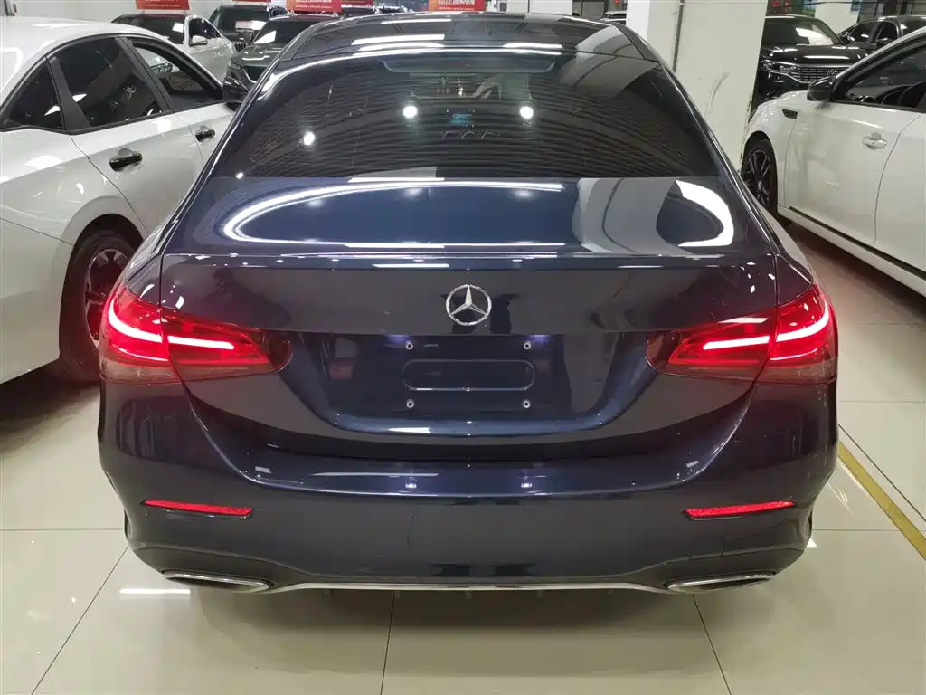 Mercedes-Benz A-Class 2019 A 180 L Sport Sedan фото 22