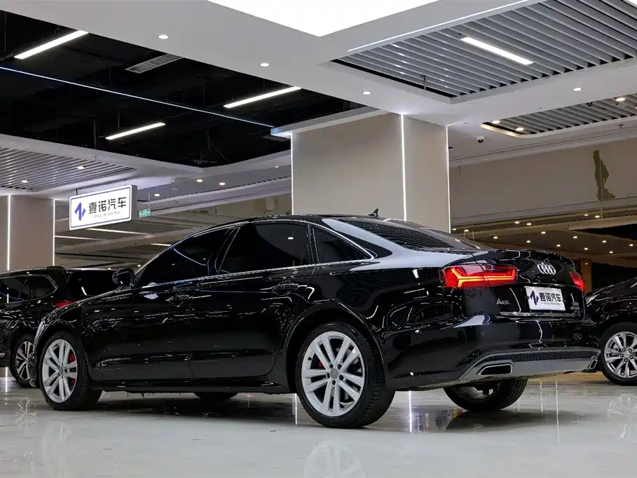 Audi A6L 2018 30th Anniversary 45 TFSI quattro Sport фото 5