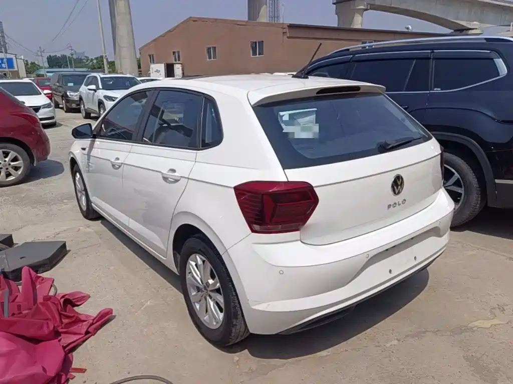 Volkswagen Polo 2021 Plus 1.5L Automatic Colorful Tech Edition фото 5