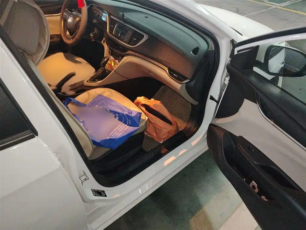 Buick Excelle 2015 15N Automatic Elite фото 20