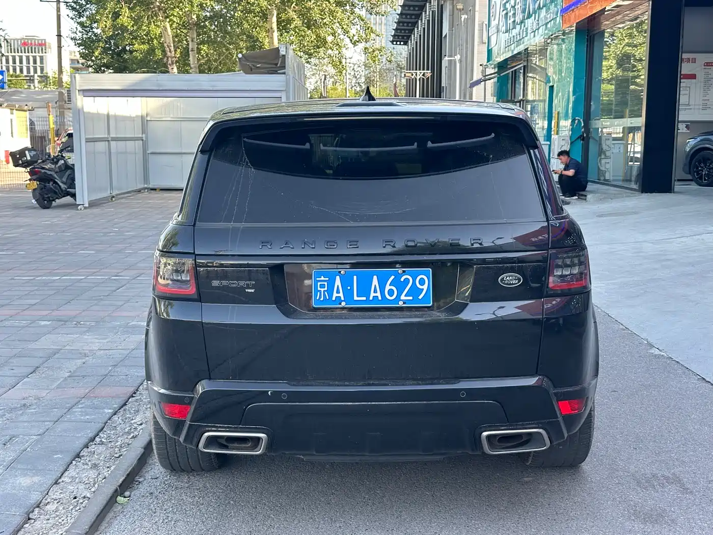 Land Rover Range Rover Sport 2021 3.0 L6 Gloss Black Edition фото 4