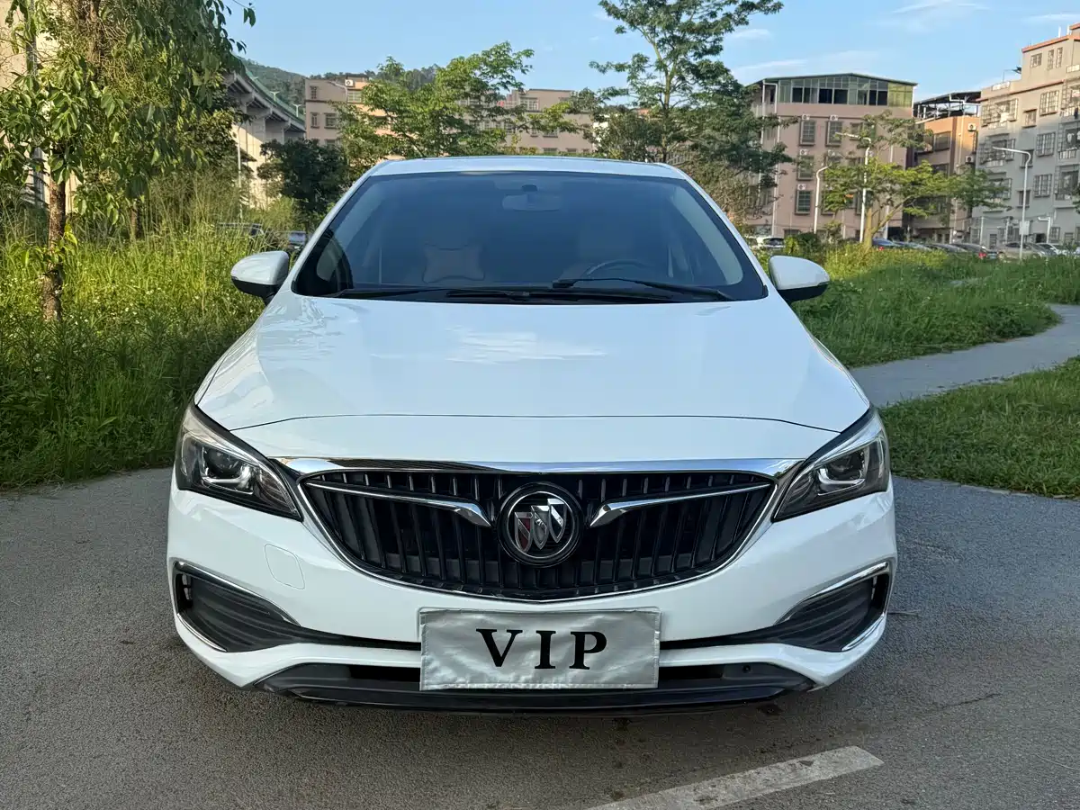 Buick Verano 2018 Sedan 15S Automatic Progressive фото 2
